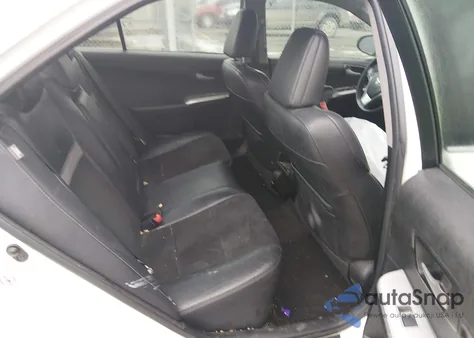 2013 Toyota Camry Se z USA, uszkodzony, nr VIN 4T1BF1FK7DU690510